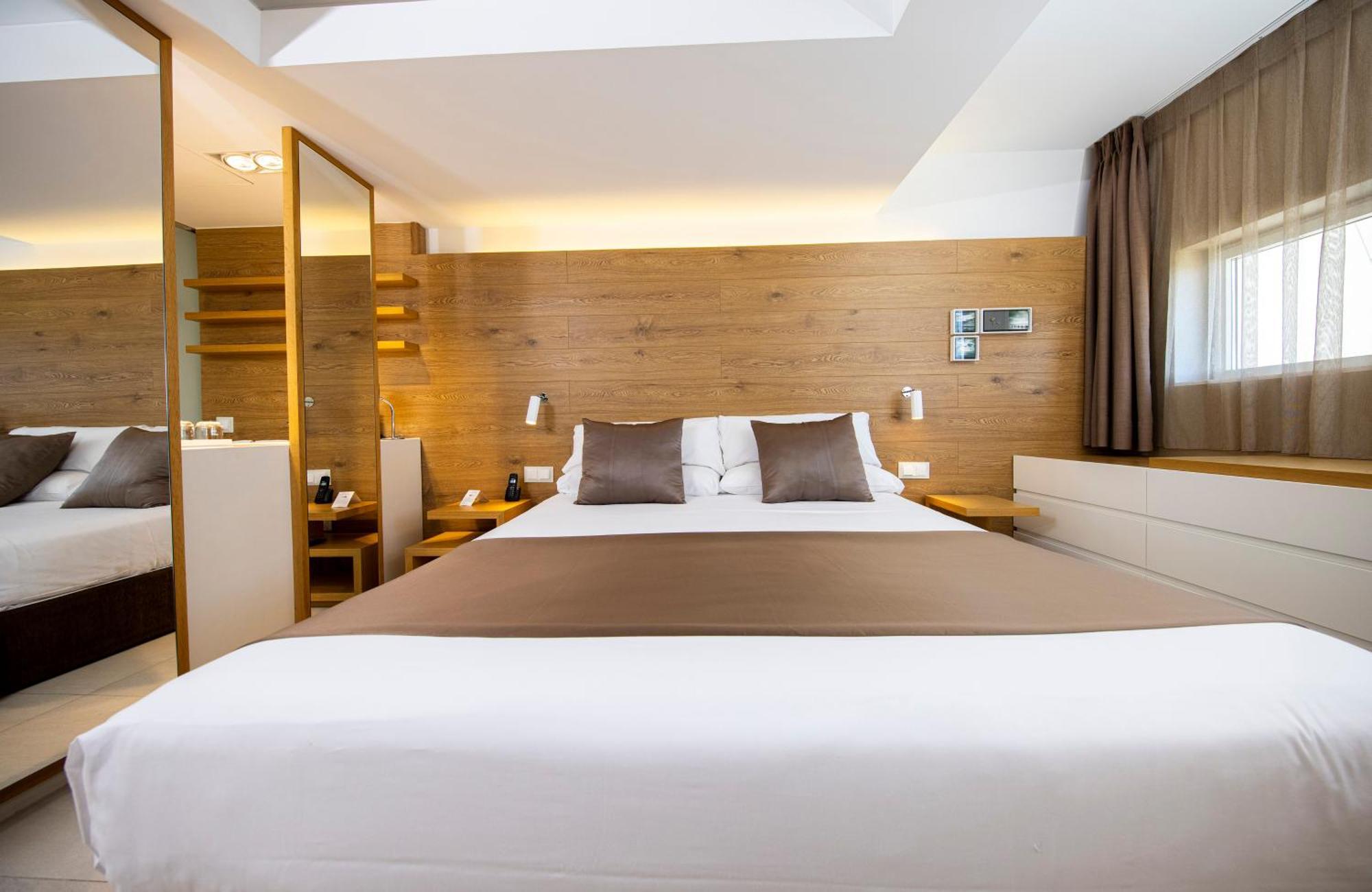 Leonardo Boutique Hotel Mallorca Port Portals - Adults Only Portals Nous  Exterior photo